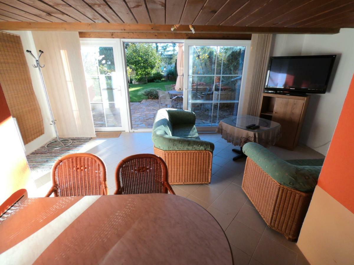 Frymburk 210 Apartman Ngoại thất bức ảnh